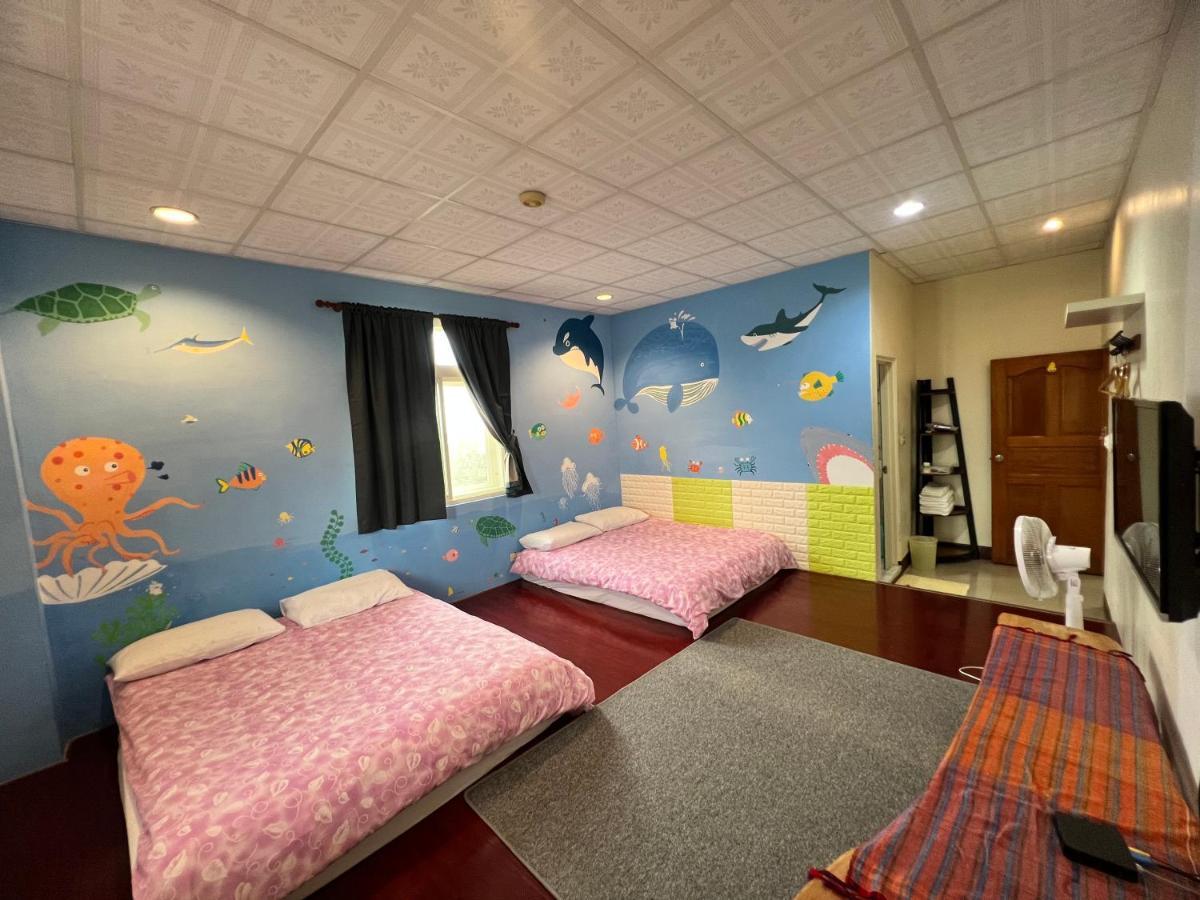 Golden Flower Homestay Yuli Bagian luar foto