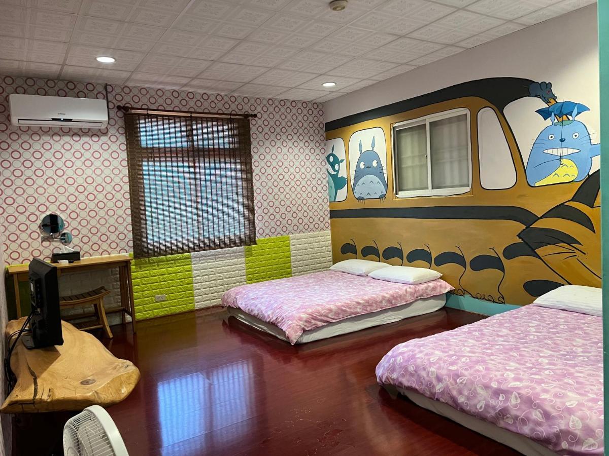 Golden Flower Homestay Yuli Bagian luar foto