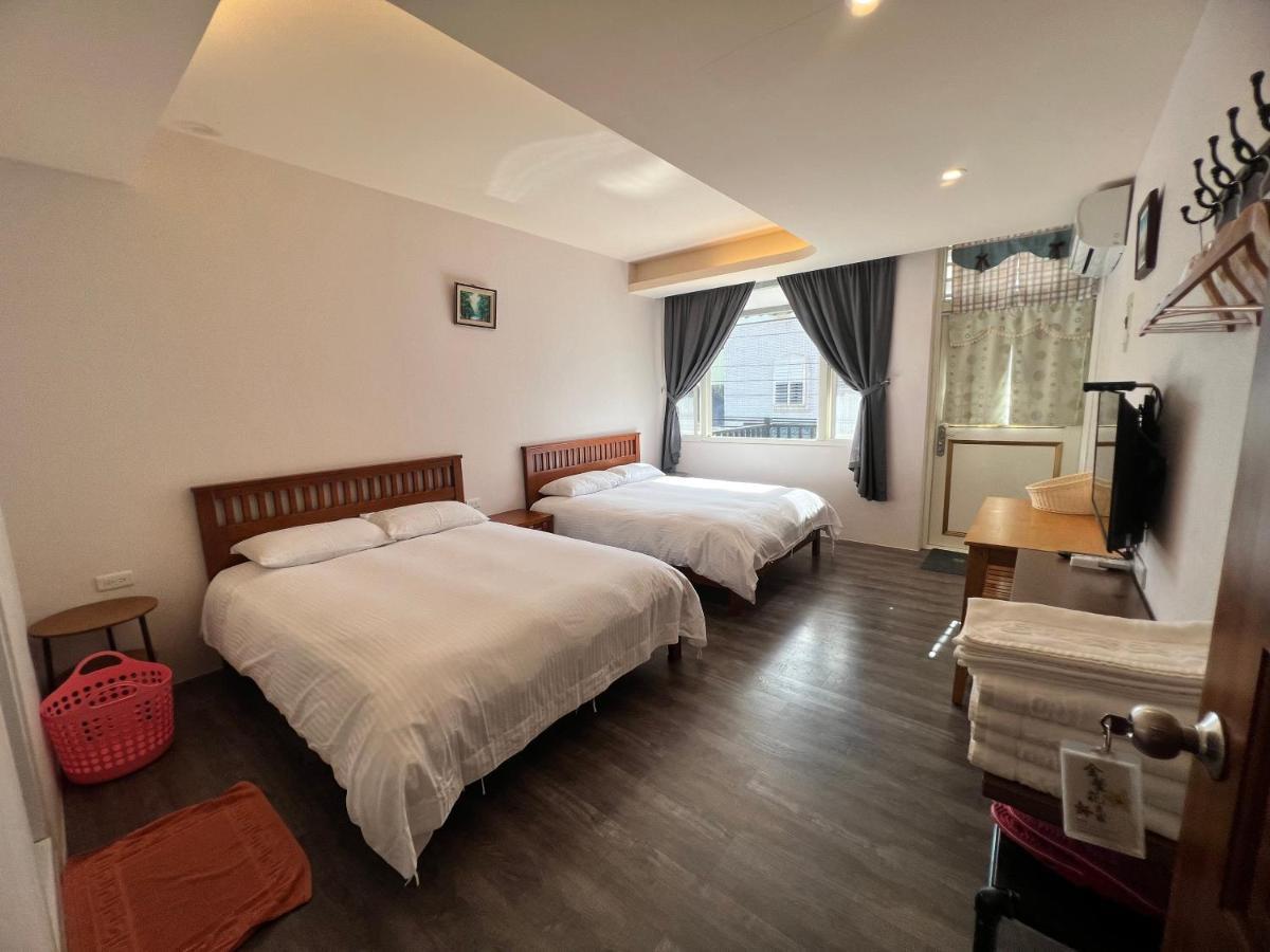 Golden Flower Homestay Yuli Bagian luar foto